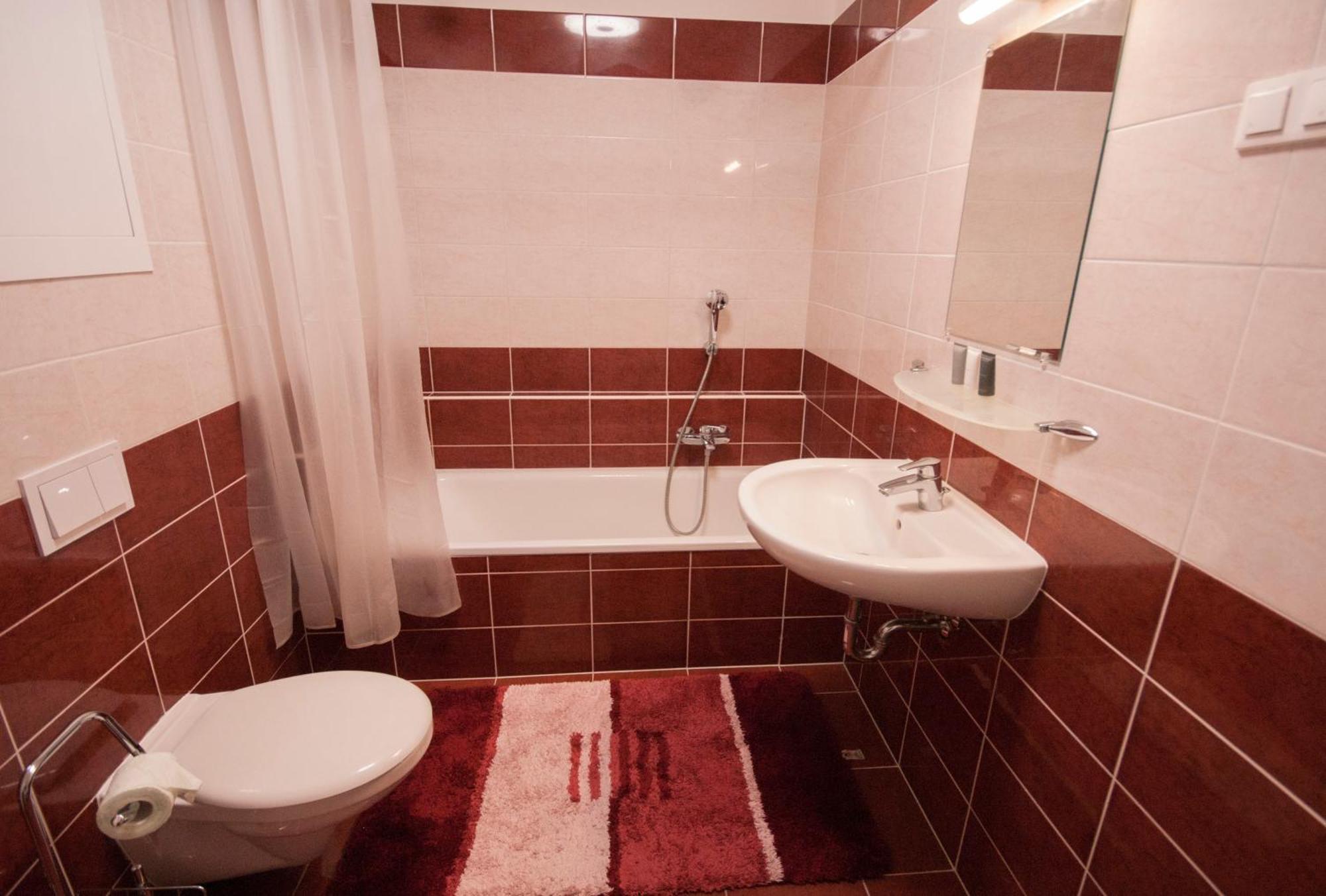 Keleti Studio Apartments บูดาเปสต์ ภายนอก รูปภาพ
